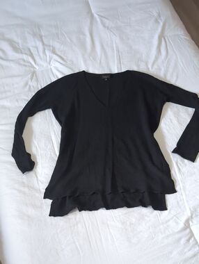 Babaton Black Scoop-Neck Lightweight Long Sleeve Sweater
